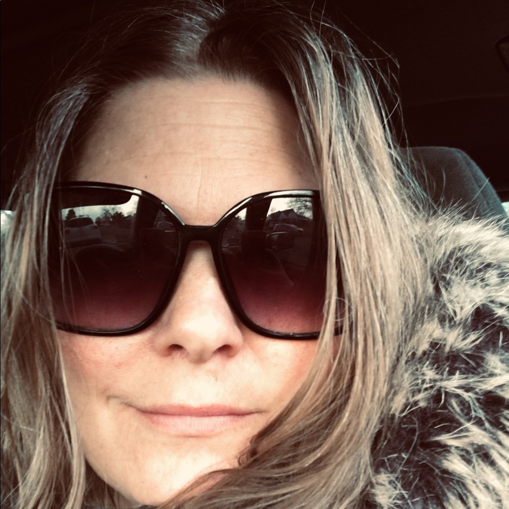 Meet your Posher, Erin